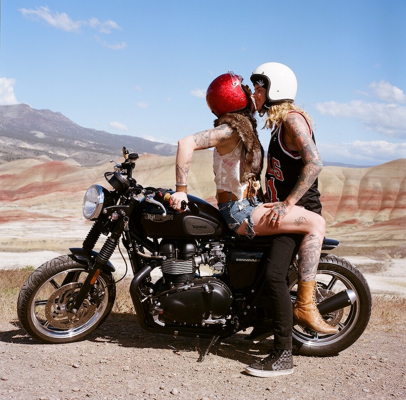 Секс на мотоцикле фото