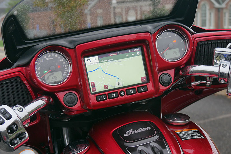 Review: 2019 Indian Motorcycle Chieftain Limited_dash