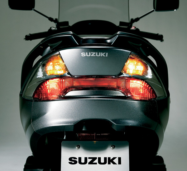 SUZUKI Burgman 400 (2005-2006) Specs, Performance & Photos - autoevolution