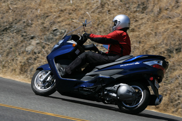 MOTORCYCLE REVIEW: Suzuki Burgman 400 - Women Riders Now