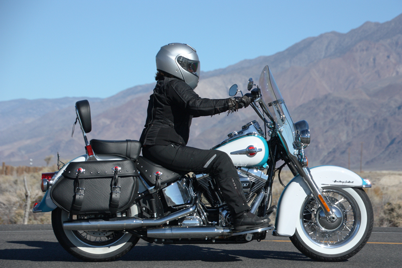 review 2016 harley davidson heritage softail classic woman riding full face helmet