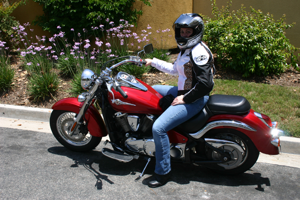 tolv Afvige Udvikle MOTORCYCLE REVIEW: 2007 Kawasaki Vulcan 900 Classic - Women Riders Now