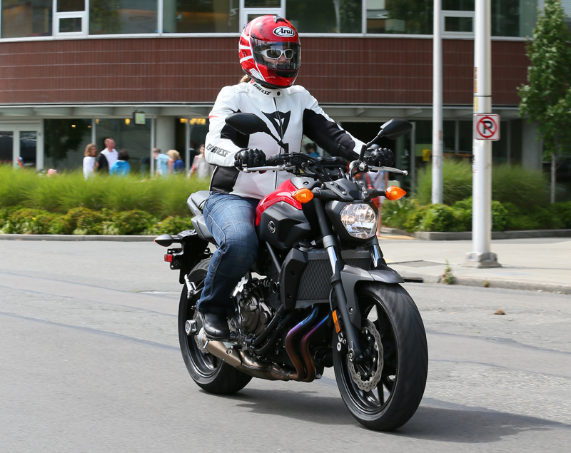 motorcycle review 2015 yamaha fz-07 red