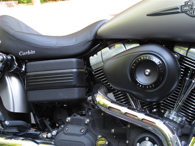 10 Motorcycle's Tank Strap ideas