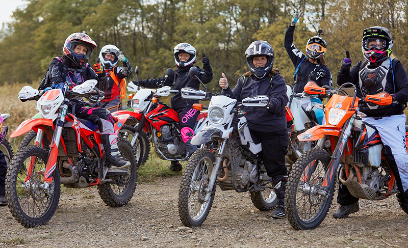 women riders basic guide to gearing up to ride a motorcycle in dirt over and out