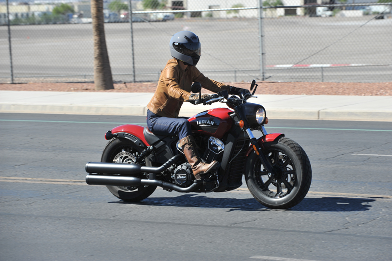 review 2018 indian scout bobber riding right