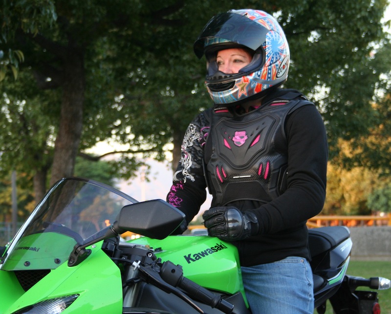 PRODUCT REVIEW: Cat Out'a Hell Armored Hoodie - Women Riders Now