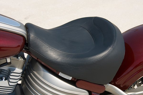 motorcycle review harley davidson rocker seat