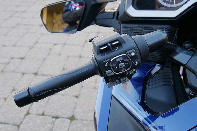 what we love about the new 2018 honda gold wing touring motorcycle DCT lever