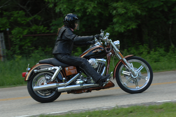 MOTORCYCLE REVIEW: Harley-Davidson CVO Dyna Ultra Classic Electra Glide ...