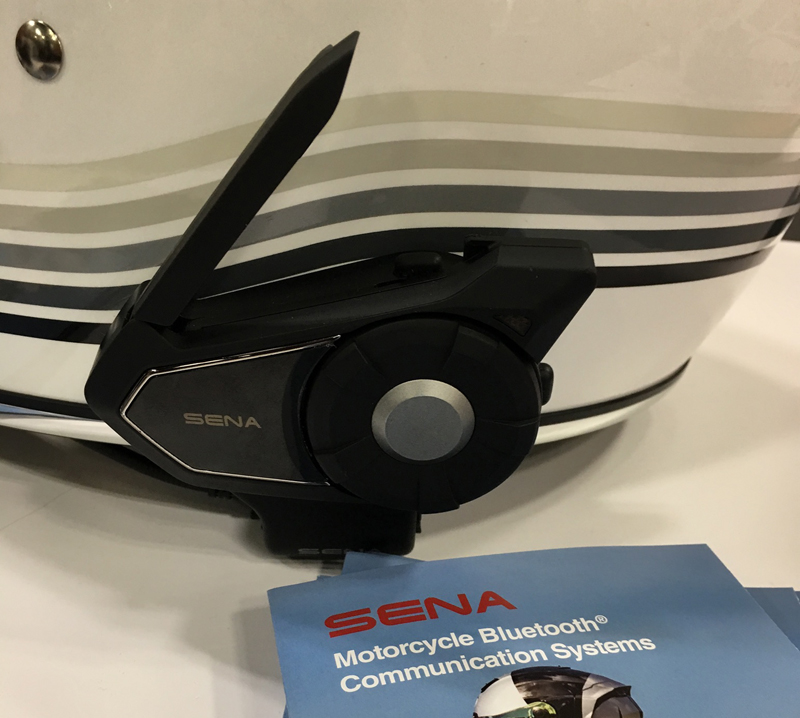 Review Sena 30K Intercom for Motorcycle Riders Multitask Mode