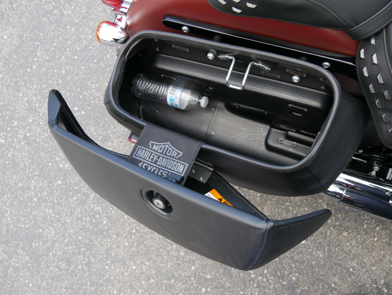 review 2018 harley-davidson softails heritage saddlebag open