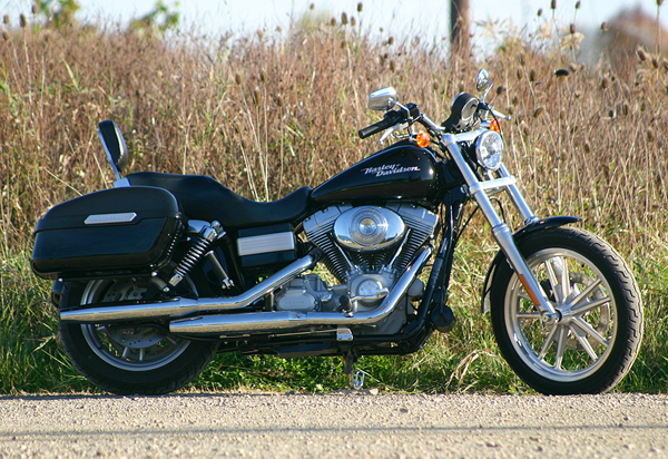 Dyna super 2024 glide saddlebags