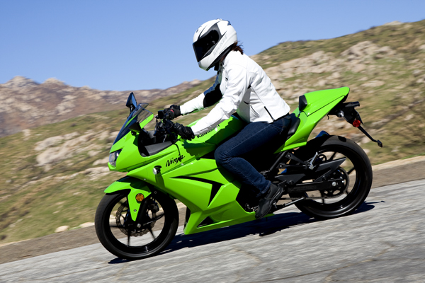 kawasaki ninja 250r 2022 green