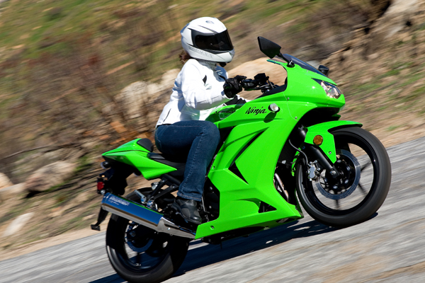 kawasaki ninja 250r 2022 green