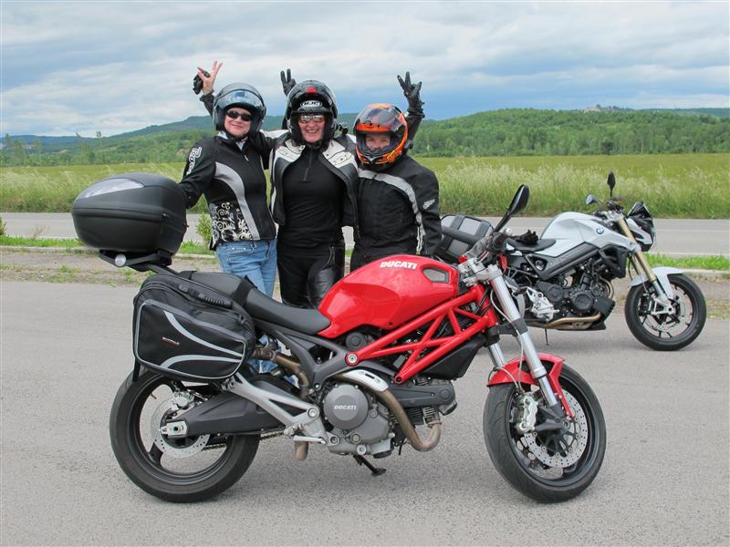 postcards from italy woman riders