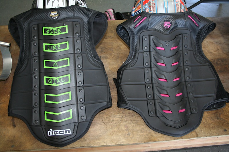 PRODUCT REVIEW: Icon Stryker Vest - Women Now