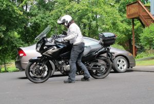 5 Tips for Short Riders Handling Tall and Big Motorcycles - Women ...