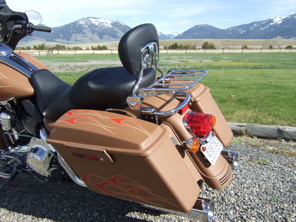 Customizing a Harley-Davidson Street Glide Back Rest