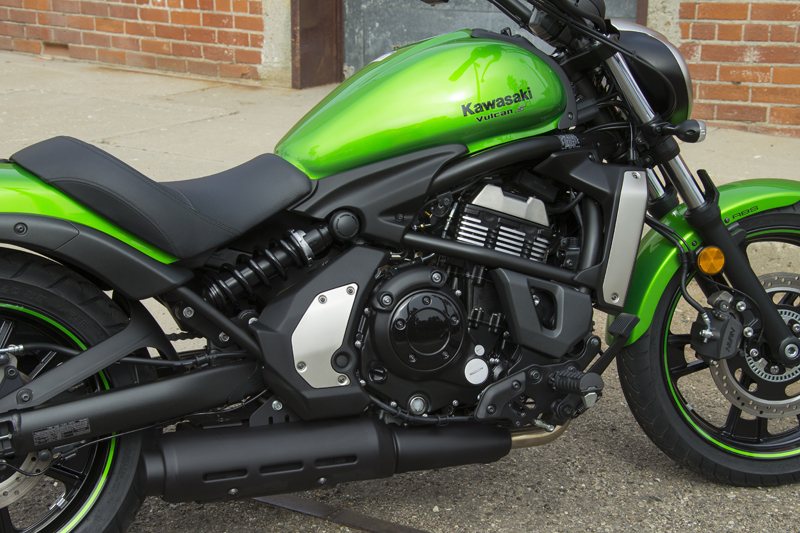 motorcycle review 2015 kawasaki vulcan s engine laydown shock