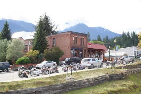 touring the selkirk loop slocan