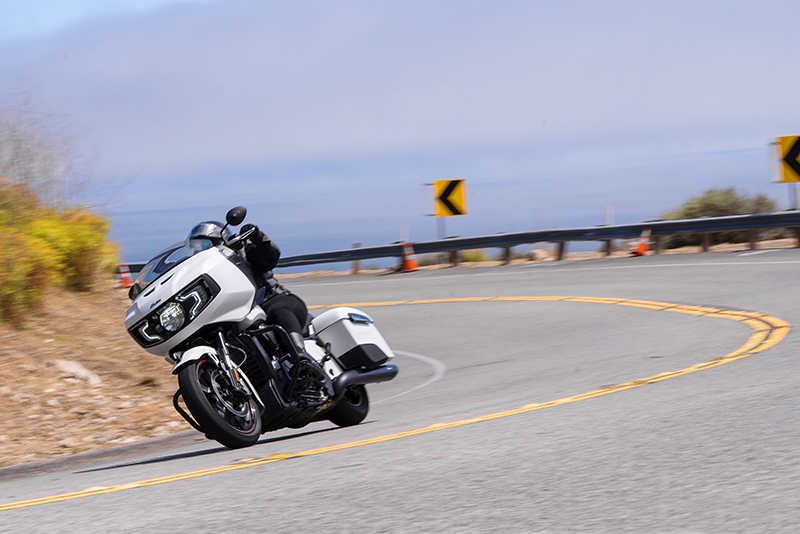 review 2020 indian motorcycle challenger dynamic traction control