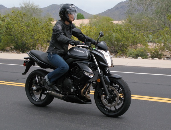 MOTORCYCLE REVIEW: Kawasaki ER-6n: New Favorite for - Women Riders