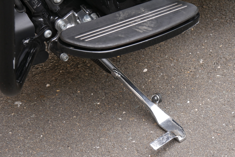 5 great ways to drop your motorcycle harley road king special sidestand