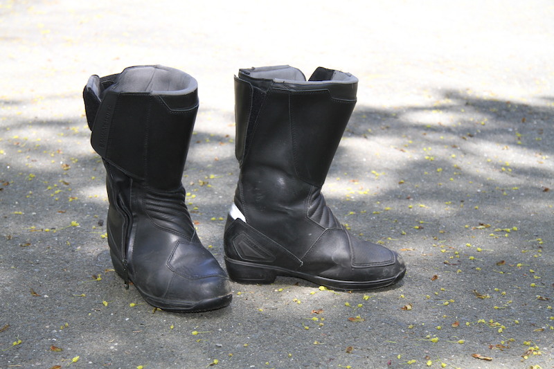 review pro touring 2 motorcycle riding boots bmw