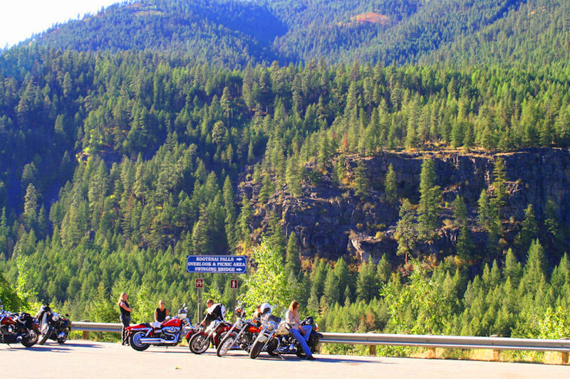 11 things you can do on a motorcycle you cant do in a car scenic pull off