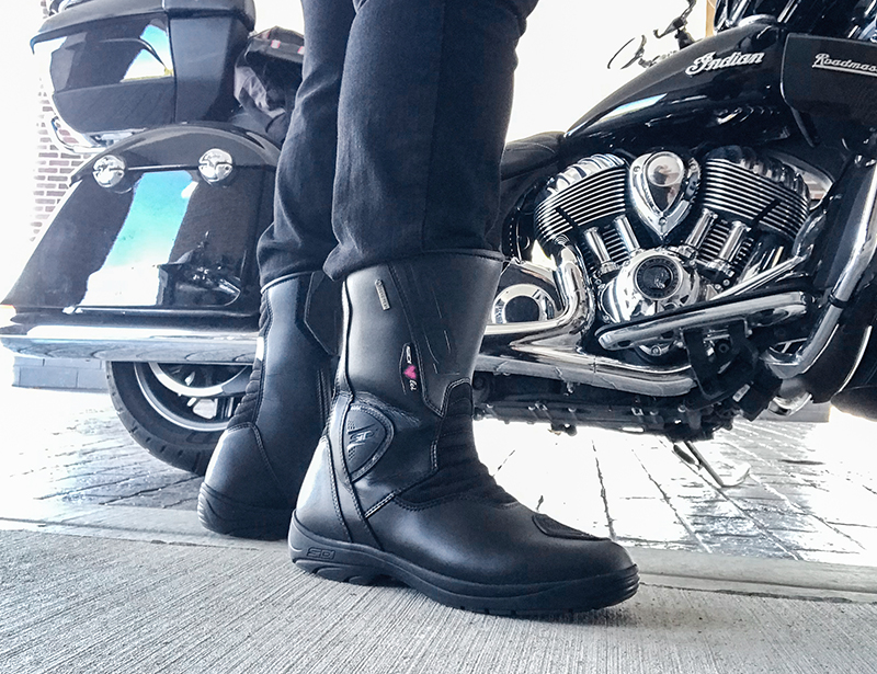 how to shop for motorcycle boots touring sidi gavia