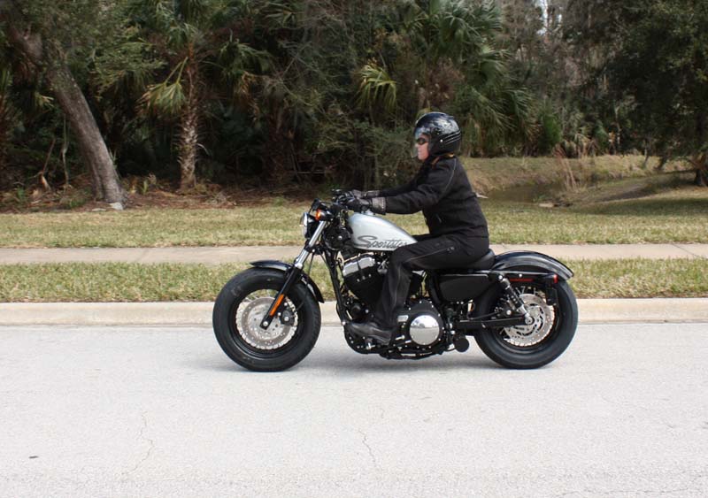 review harley davidson forty eight woman rider