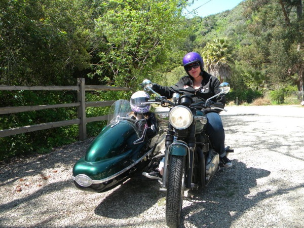 READER MOTORCYCLE REVIEW 2007 Triumph Bonneville with Jawa Sidecar Women Riders Now