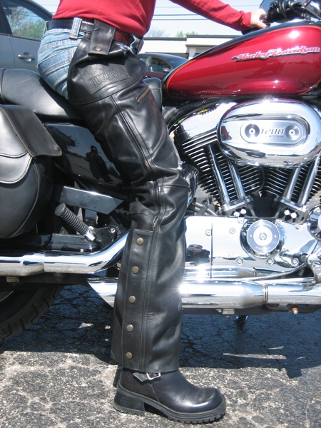 READER PRODUCT REVIEW: Hugger Leather Chaps - Women Riders Now