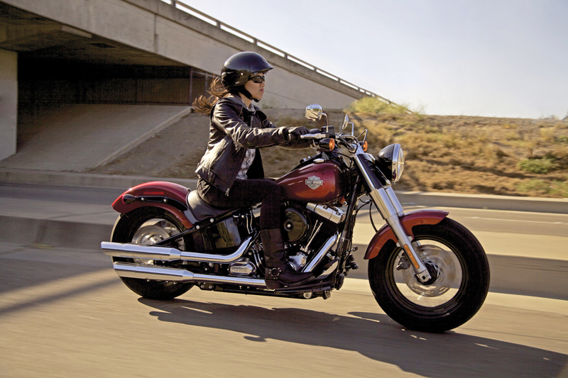 top 10 motorcycles women ride harley davidson softail slim