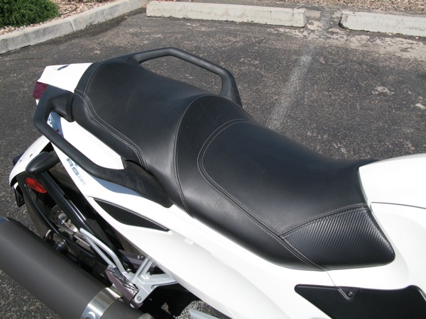 Review Can-Am Spyder RS-S Passenger handrails