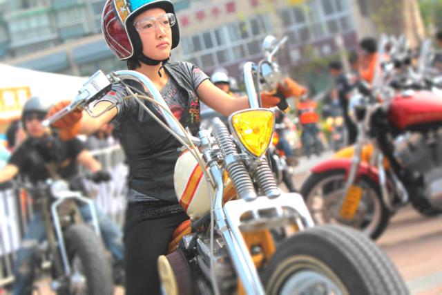 women lead the way in chinas motorcycle industry