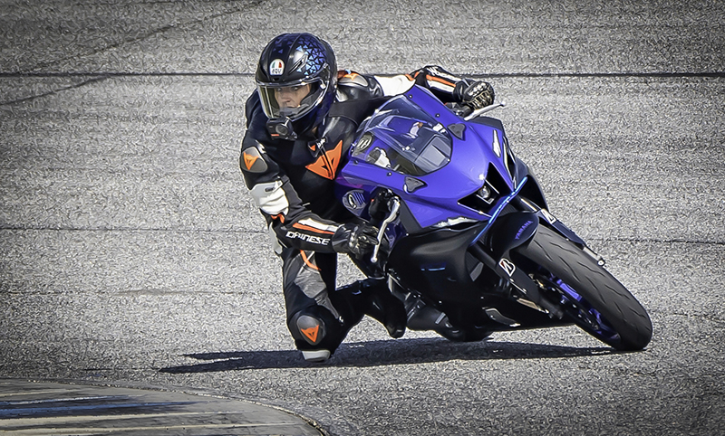 New Motorcycle Review: Yamaha YZF-R7 - Women Riders Now