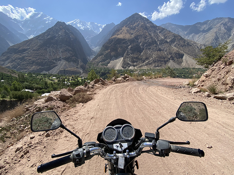 Liza Miller Michelle Lamphere women's Pakistan motorcycle tour