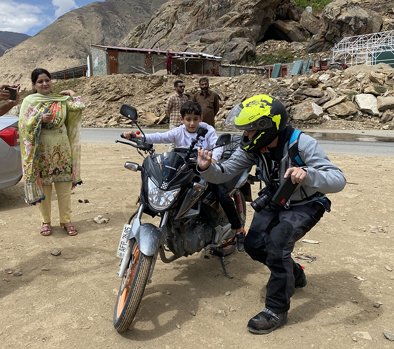 Liza Miller Michelle Lamphere women's Pakistan motorcycle tour