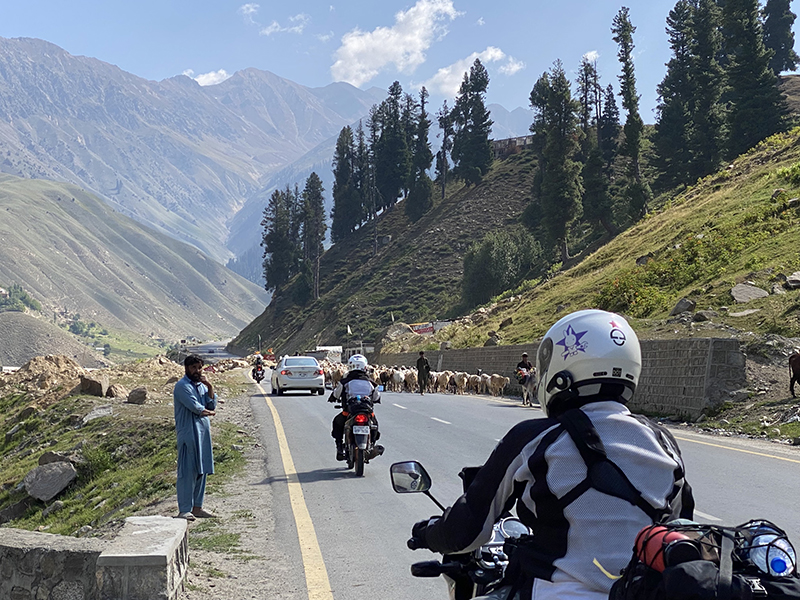 Liza Miller Michelle Lamphere women's Pakistan motorcycle tour