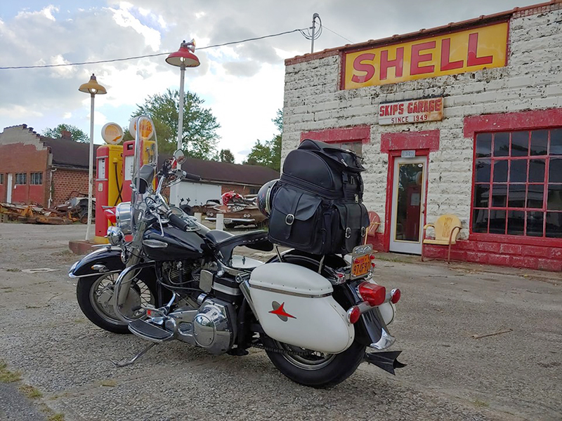 The first word I ever read as a child was SHELL. When I saw this aging service station during a motorcycle trip in 2019, I whipped around and went back for a photo. This is either in northern Kentucky or southern Ohio.