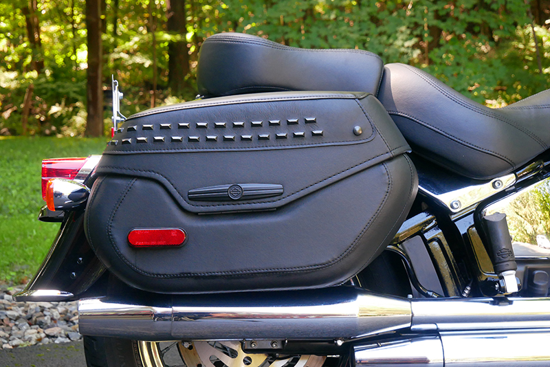 Hard saddlebags for discount 2018 heritage softail classic