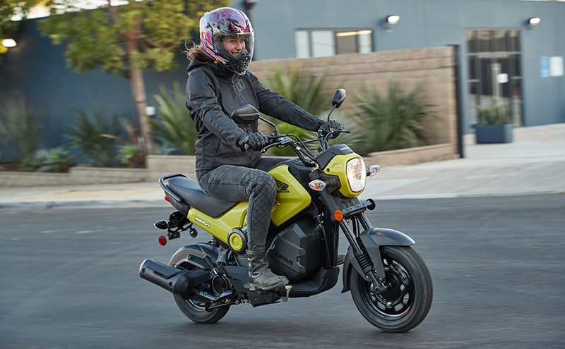 Bopping around Costa Mesa on Honda’s 109cc Navi mini motorcycle, I can’t deny the grin that is plastered on my face. I can definitely see myself ripping around town or at a campsite on this little gem and the customizing that I can do with it. But now that I am lusting after a miniMOTO, which one is best for me?