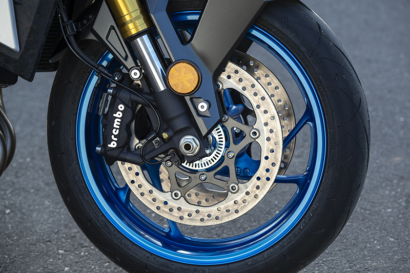 Suzuki S1000 front wheel