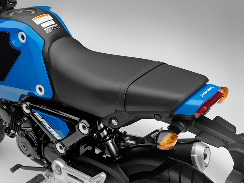 New for 2022, the Grom’s flatter seat accommodates varying rider heights, allowing the rider to select her or his riding position.