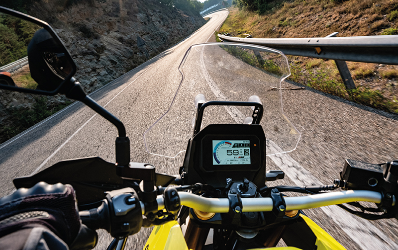 2023 V-STROM dash