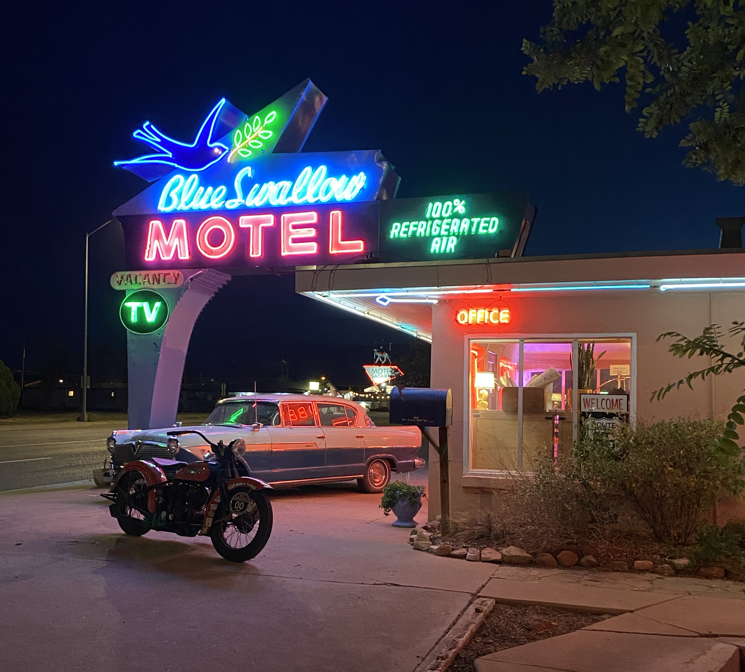 chix on 66 blue swallow motel tucumcari new mexico