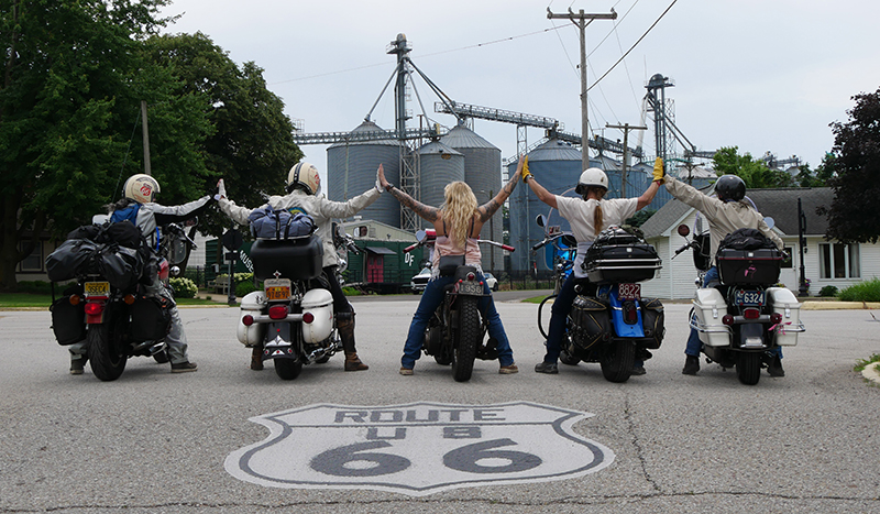 Chix on 66 vintage women riders