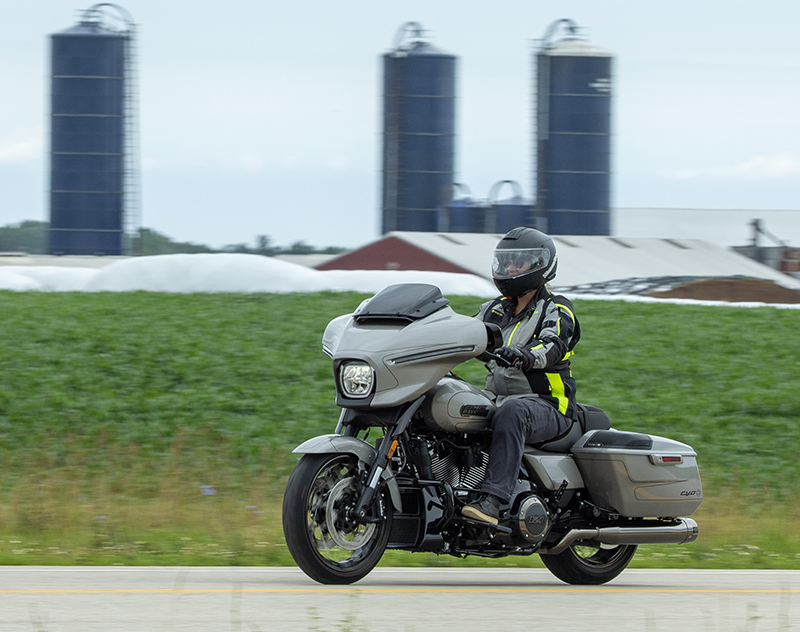 2023 Harley-Davidson CVO Street Glide woman rider